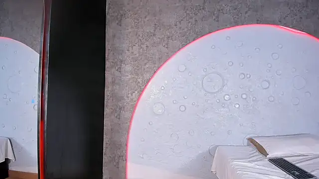 Shanelsmith online show from February 2026 11:19:02 PM