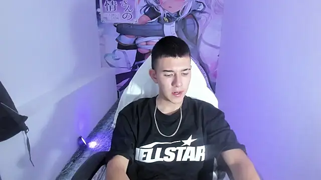 Snapshot of Aleck_Boy chatting on November 2025 07:02:01 PM Aleck Boy online show from November 2025 07:02:01 PM