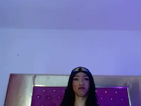 Snapshot of Megan-red-flame chatting on November 2025 07:51:02 PM Megan-red-flame online show from November 2025 07:51:02 PM