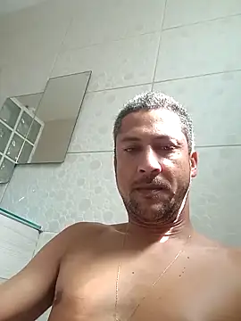 Snapshot of Arrombador20 chatting on April 2026 03:01:02 PM Arrombador20 online show from April 2026 03:01:02 PM