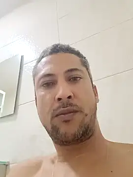 Snapshot of Arrombador20 chatting on April 2026 03:28:01 AM Arrombador20 online show from April 2026 03:28:01 AM