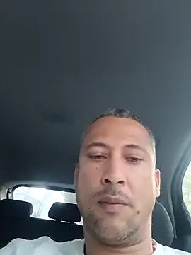 Snapshot of Arrombador20 chatting on April 2026 07:58:02 PM Arrombador20 online show from April 2026 07:58:02 PM