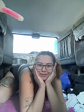 FreakyDreama online show from February 2026 03:29:02 PM