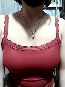 Snapshot of Niramiu chatting on November 2025 01:44:02 PM Niramiu online show from November 2025 01:44:02 PM