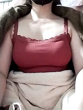 Snapshot of Niramiu chatting on December 2025 04:12:02 PM Niramiu online show from December 2025 04:12:02 PM