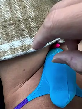 aacouple online show from November 2025 10:34:02 PM