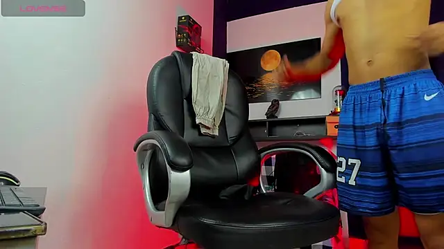 Alex king27 online show from April 2026 10:01:01 PM