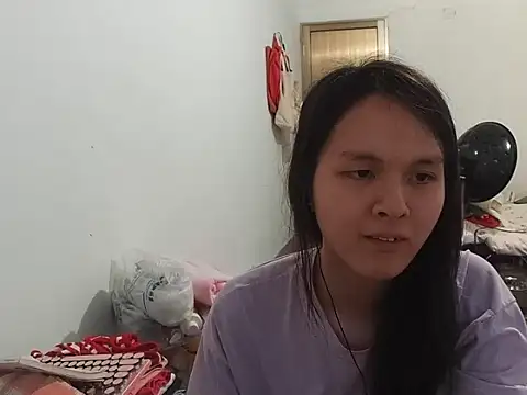 Snapshot of RebelAura chatting on June 2026 09:39:01 PM RebelAura online show from June 2026 09:39:01 PM