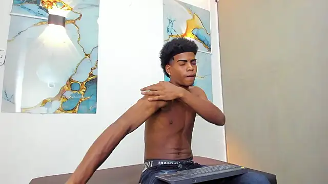 XAVI LEE online show from March 2026 07:40:01 PM