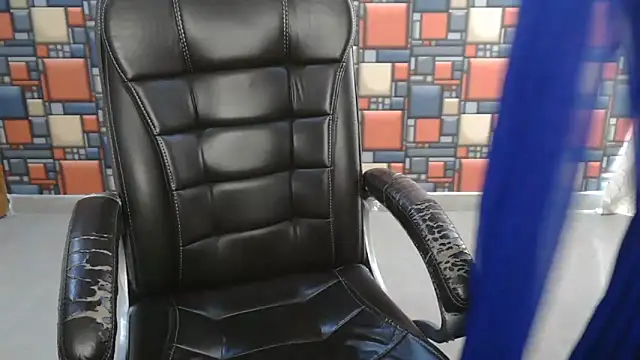 Snapshot of Yanshi55 chatting on March 2026 04:28:02 AM Yanshi55 online show from March 2026 04:28:02 AM