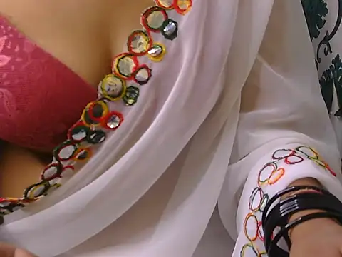 Snapshot of Sexy_babes123 chatting on November 2025 08:58:01 AM Sexy babes123 online show from November 2025 08:58:01 AM