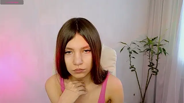 Little  Lunaa online show from February 2026 10:47:01 AM