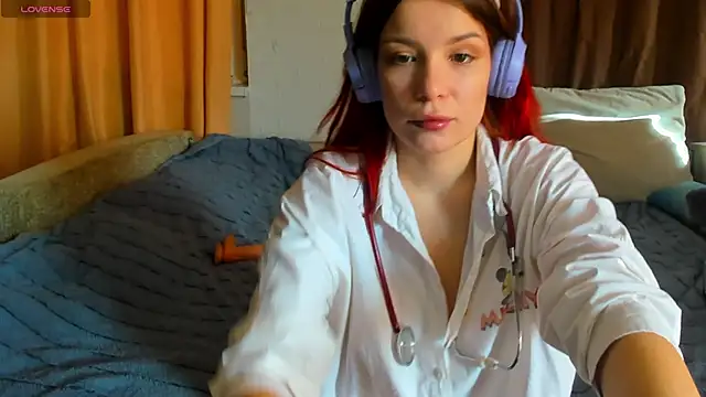 Eva purrr  online show from February 2026 08:09:01 AM