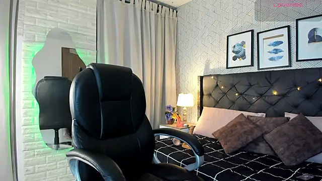 valentina  desire online show from March 2026 11:59:02 AM