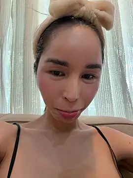 miss ditey09 online show from April 2026 05:49:02 AM