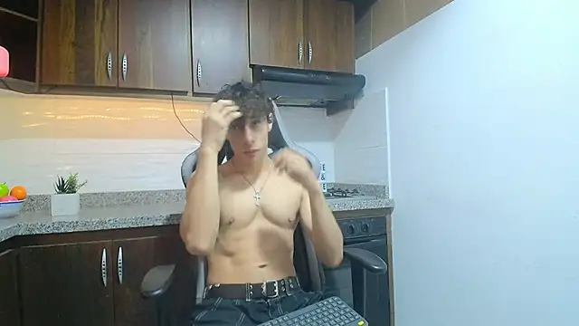 Snapshot of chris_evans27 chatting on November 2025 03:23:02 AM chris evans27 online show from November 2025 03:23:02 AM