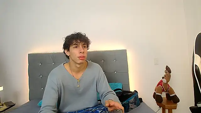 Snapshot of chris_evans27 chatting on November 2025 03:08:02 AM chris evans27 online show from November 2025 03:08:02 AM