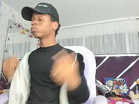 Santy bigcock 01 online show from January 2026 04:06:02 AM