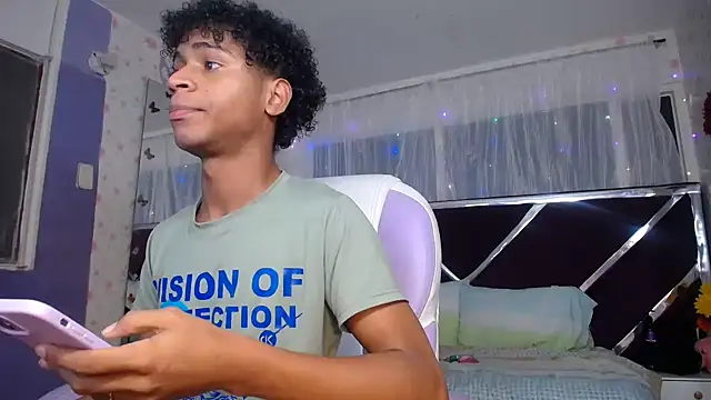 Santy bigcock 01 online show from April 2026 12:11:02 PM