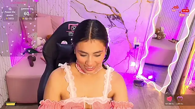 PEACHY TAY online show from May 2026 12:10:01 PM