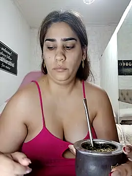 nahiarabiel33 online show from February 2026 02:22:02 PM