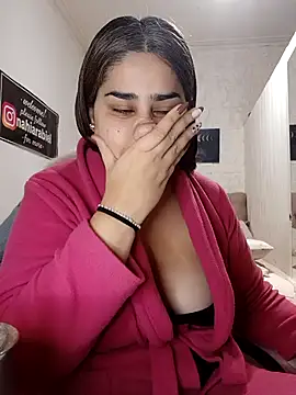 nahiarabiel33 online show from May 2026 05:41:02 PM