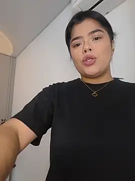 Snapshot of annie__20 chatting on December 2025 12:03:02 PM annie 20 online show from December 2025 12:03:02 PM