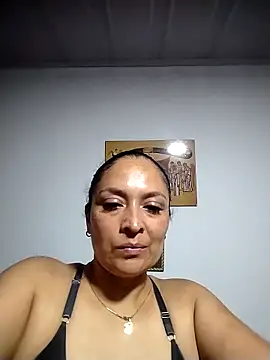 CatleyaSmith online show from April 2026 01:26:01 AM