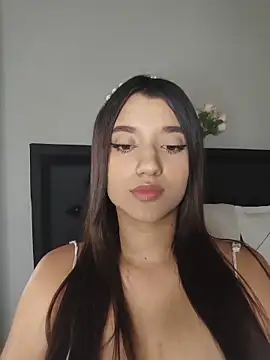 violett fowlerxx online show from June 2026 11:22:02 AM