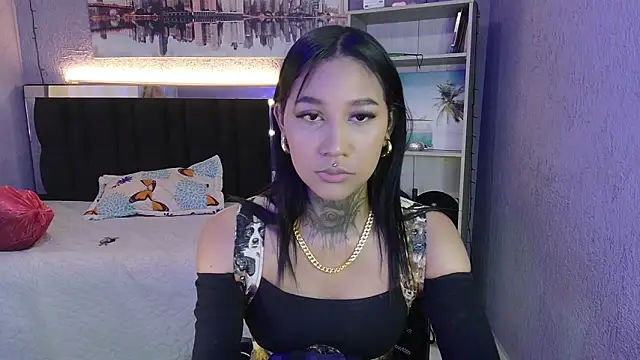 Snapshot of lyam_ebony_ chatting on November 2025 08:40:01 PM lyam ebony online show from November 2025 08:40:01 PM