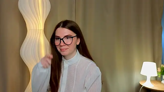 Snapshot of MelitaMoote chatting on November 2025 06:58:01 AM MelitaMoote online show from November 2025 06:58:01 AM