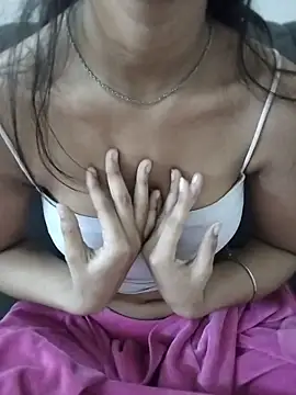 Snapshot of simran_patel chatting on November 2025 08:02:01 AM simran patel online show from November 2025 08:02:01 AM