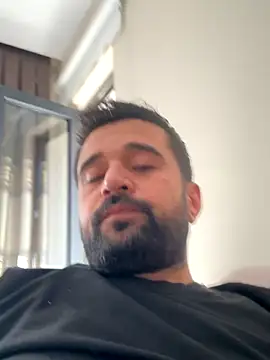 NiktirGit31 online show from November 2025 10:37:02 AM