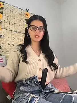 Lorenaa1 online show from May 2026 08:58:01 PM
