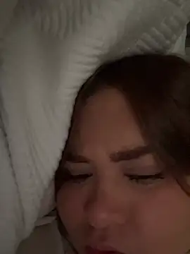 Annajoa online show from April 2026 07:39:02 PM