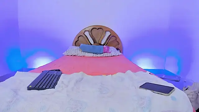 Snapshot of Girl-hot07 chatting on December 2025 10:40:02 PM Girl-hot07 online show from December 2025 10:40:02 PM