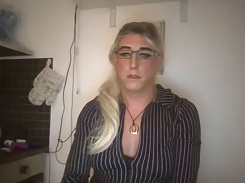 AgnesCross39 online show from August 2026 02:24:01 AM