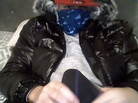 peluche374 online show from April 2026 04:35:01 AM