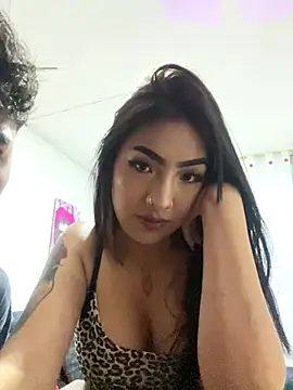 TinaNick online show from November 2025 10:32:01 PM