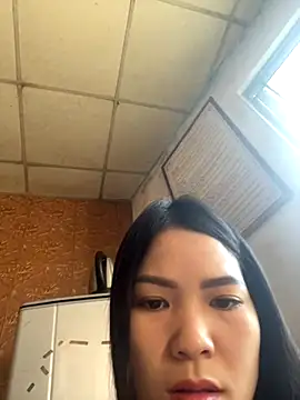 Beolulu online show from November 2025 04:44:02 AM