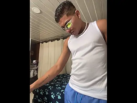 Mike and Rayan online show from December 2025 02:17:02 AM