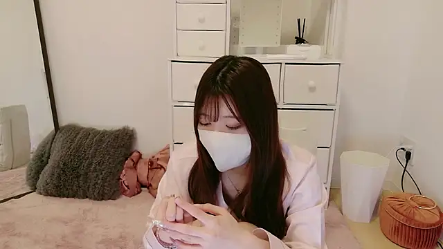 Snapshot of yuki-0303 chatting on February 2026 04:14:02 PM yuki-0303 online show from February 2026 04:14:02 PM