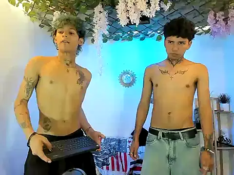 LATINDICKS online show from November 2025 03:45:02 PM