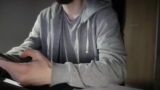 Snapshot of Velian_Hard chatting on November 2025 07:29:02 PM Velian Hard online show from November 2025 07:29:02 PM