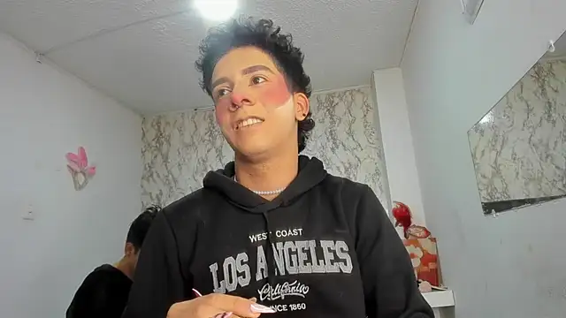 Lovers Spicy online show from December 2025 01:05:02 PM