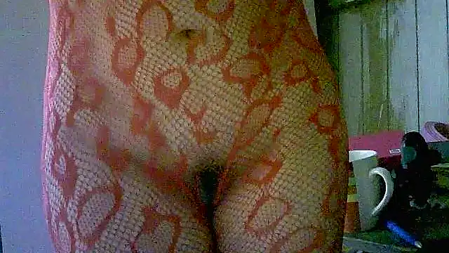 Snapshot of Zulreyna chatting on February 2026 02:51:02 AM Zulreyna online show from February 2026 02:51:02 AM