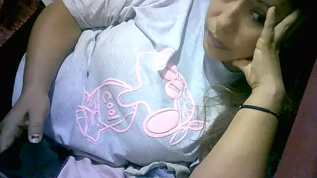 Zulreyna online show from July 2026 05:49:02 AM