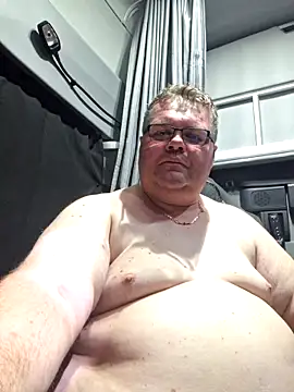 Snapshot of Grase44 chatting on November 2025 09:25:02 PM Grase44 online show from November 2025 09:25:02 PM