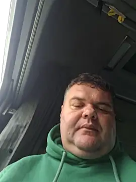 Snapshot of Grase44 chatting on November 2025 11:32:02 AM Grase44 online show from November 2025 11:32:02 AM