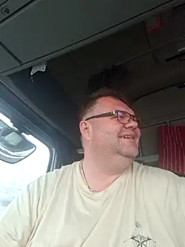 Snapshot of Grase44 chatting on November 2025 03:35:01 PM Grase44 online show from November 2025 03:35:01 PM